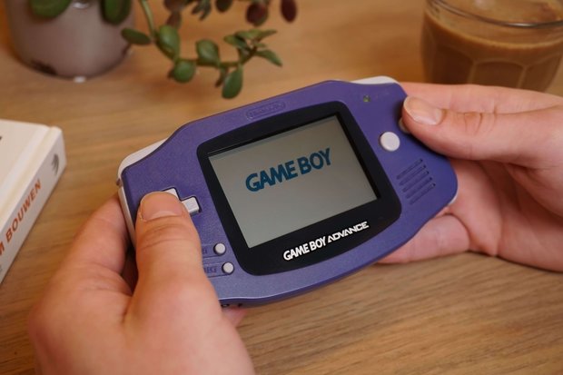 Gameboy Advance Blue