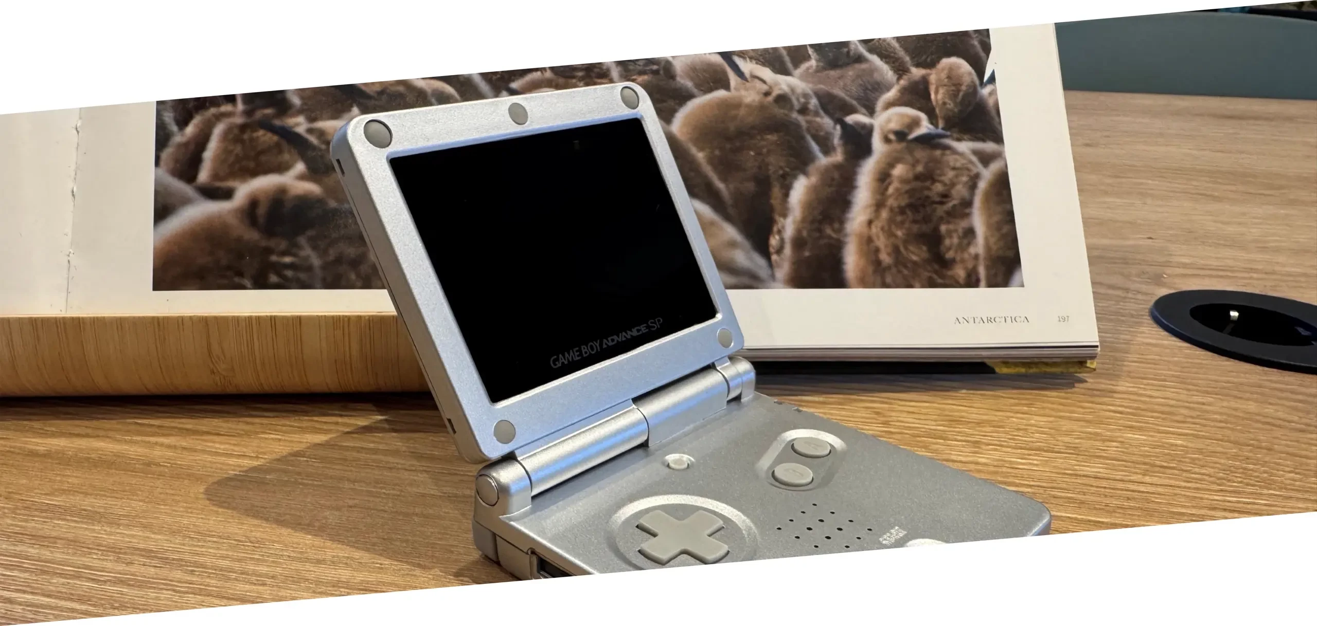 Gameboy Advance SP Silver - USB-C & IPS V5