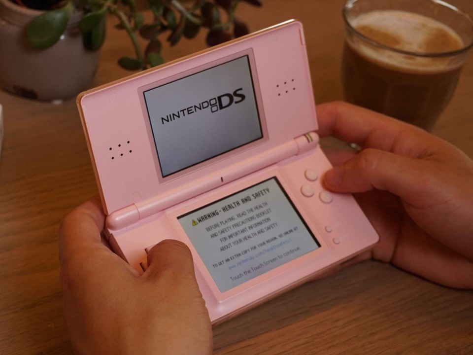 Nintendo DS Lite - Ice White | Nintendo DS Hardware | RetroNintendoKopen.nl