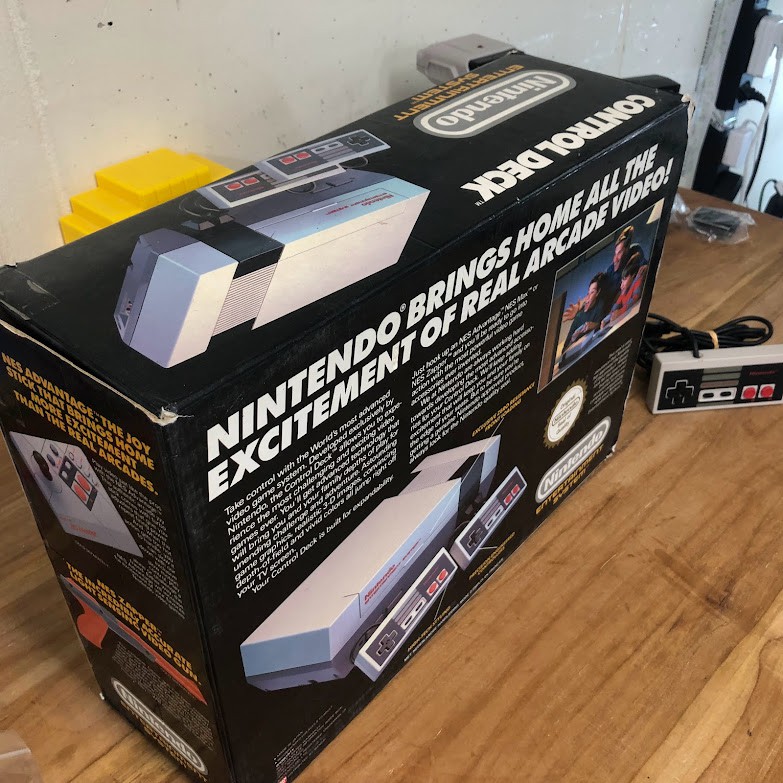 Nintendo NES Starter Pack - Control Deck Edition [Complete]