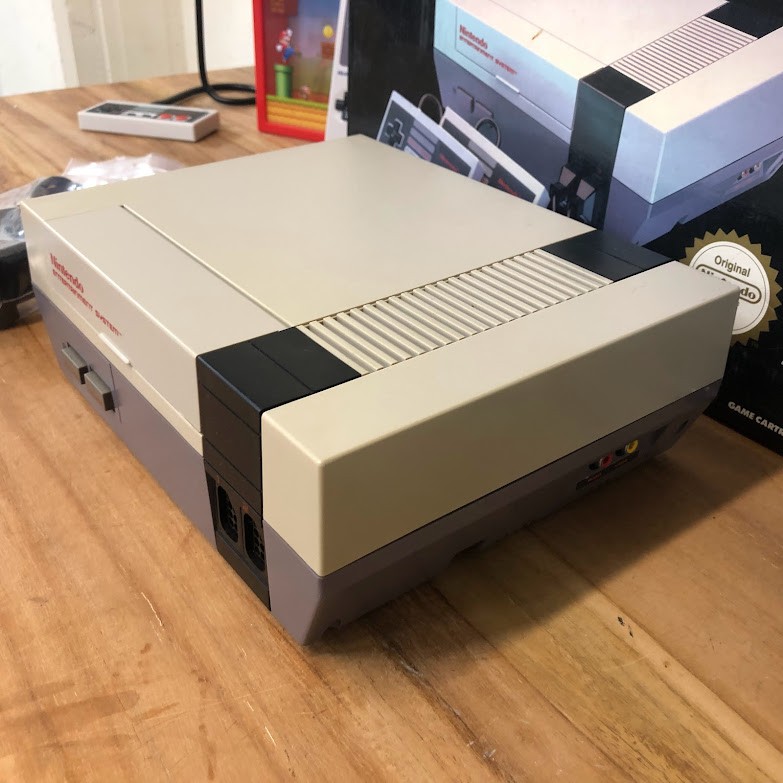 Nintendo NES Starter Pack - Control Deck Edition [Complete]