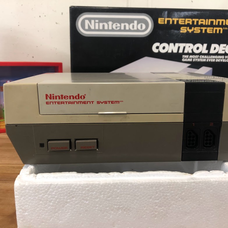 Nintendo NES Starter Pack - Control Deck Edition [Complete]