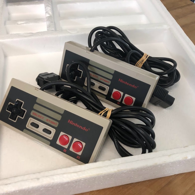 Nintendo NES Starter Pack - Control Deck Edition [Complete]