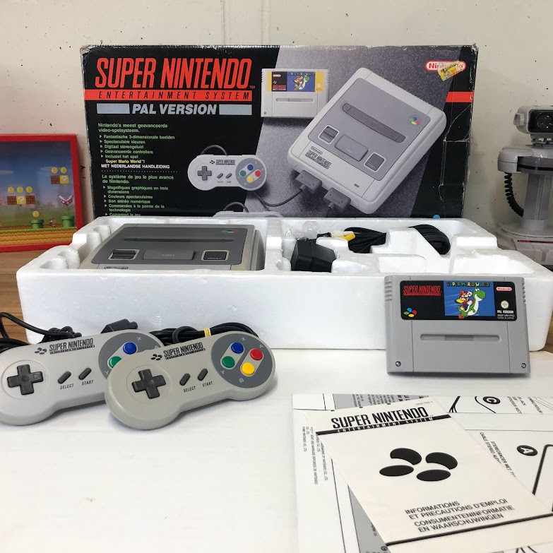 Super Nintendo Starter Pack - Super Mario World Edition [Complete] - Super Nintendo Hardware