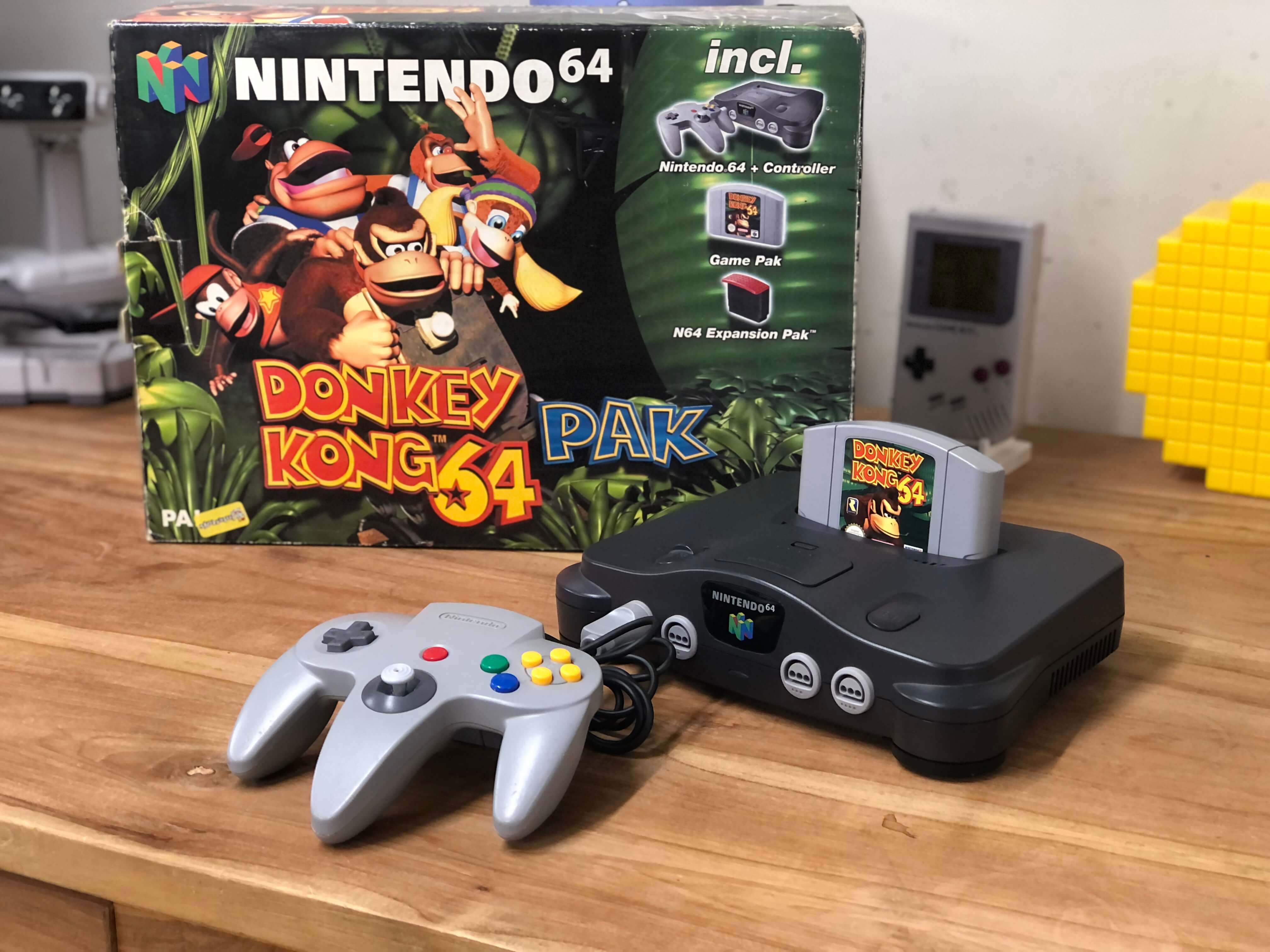 Nintendo 64 Starter Pack - Donkey Kong Edition [Complete] - Nintendo 64 Hardware