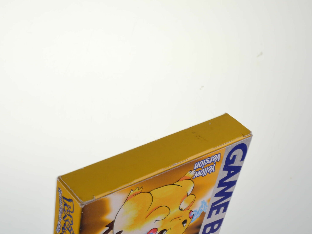 Pokemon Yellow - Gameboy Classic Games [Complete] - 2