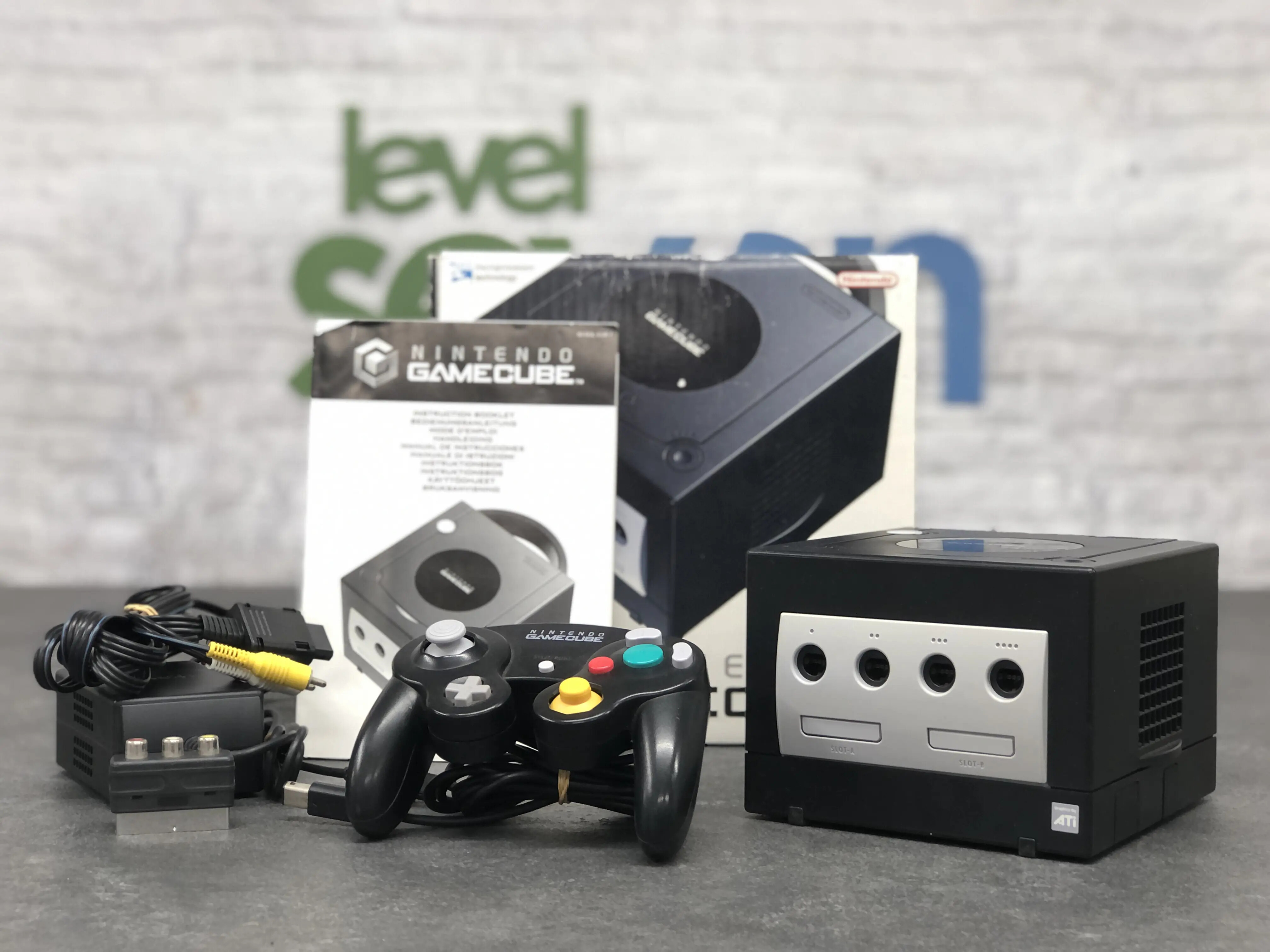 Nintendo Gamecube Starter Pack - Black - Premium [Complete]
