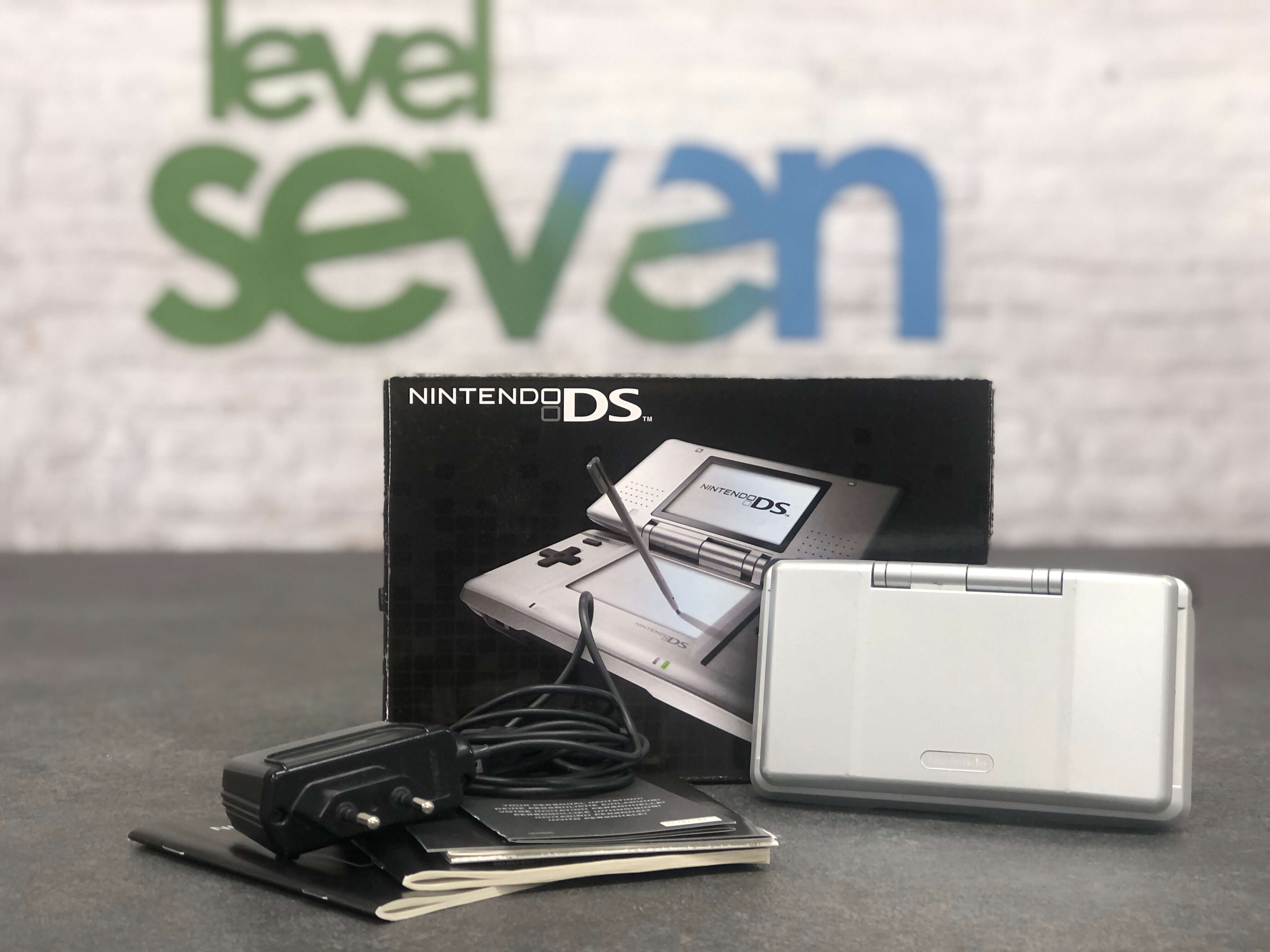 Nintendo DS Original - Silver [Complete] - Nintendo DS Hardware