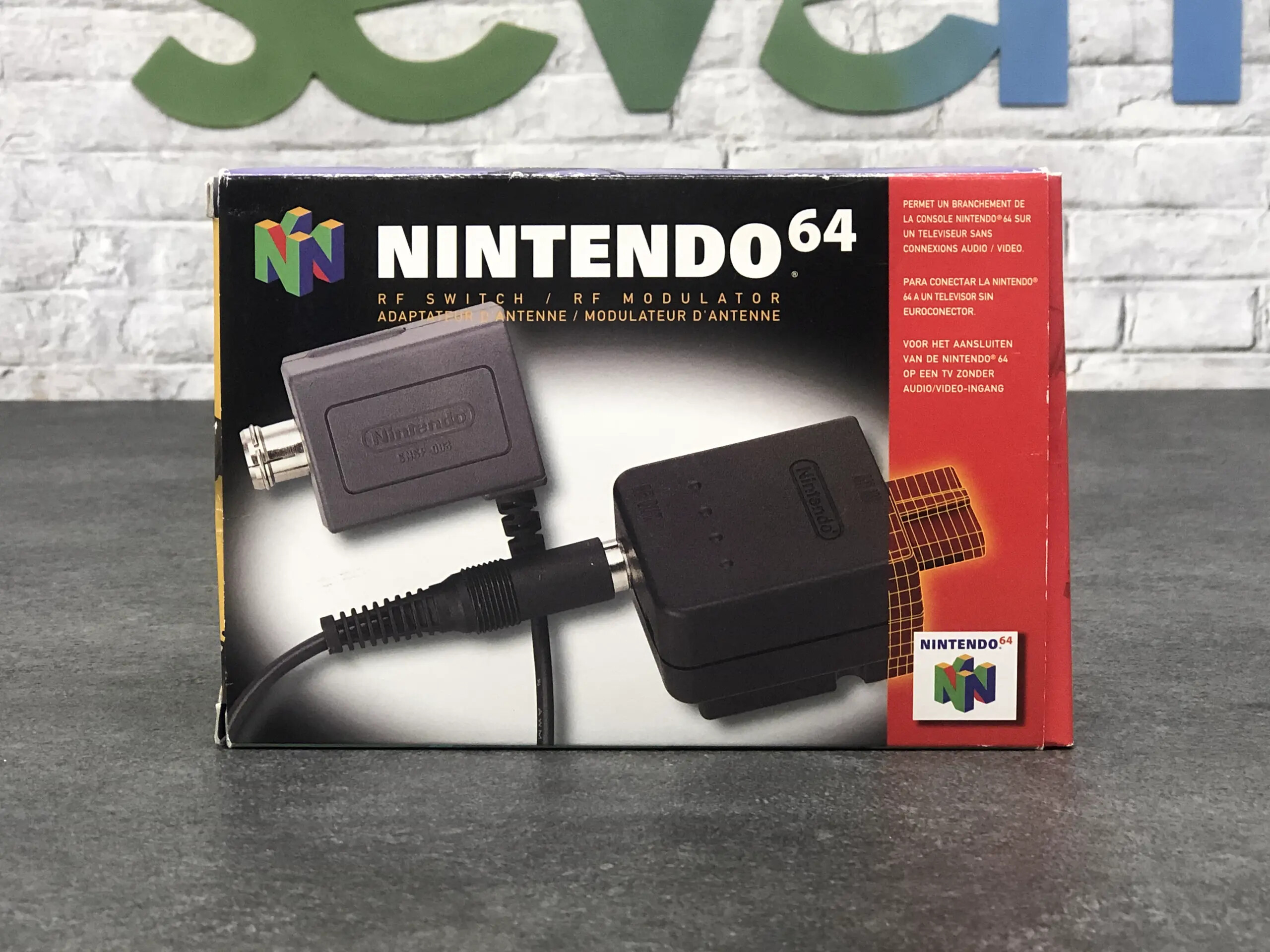 Originele Nintendo RF-Switch Second Gen [Complete] Kaufen | Nintendo 64 Hardware